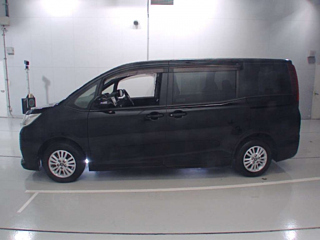 2014 Toyota Noah